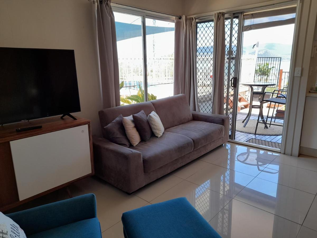 Airlie Apartments Airlie Beach Exteriör bild