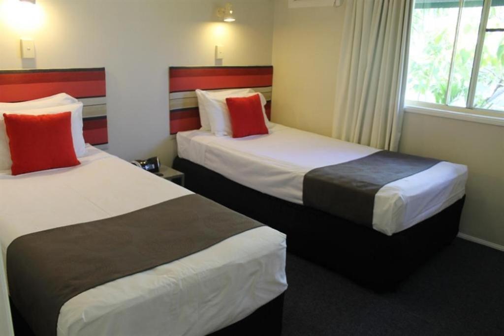 Airlie Apartments Airlie Beach Exteriör bild