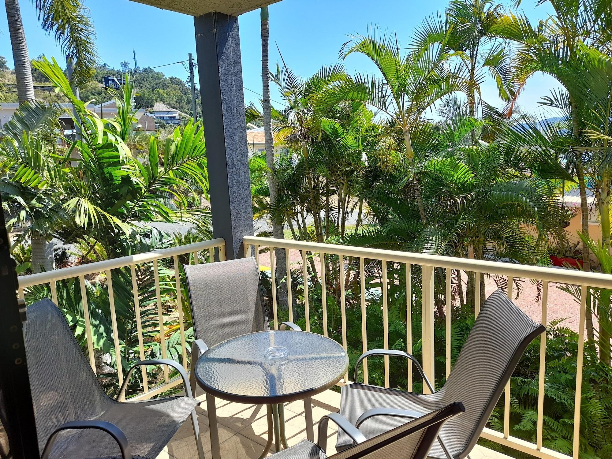 Airlie Apartments Airlie Beach Exteriör bild