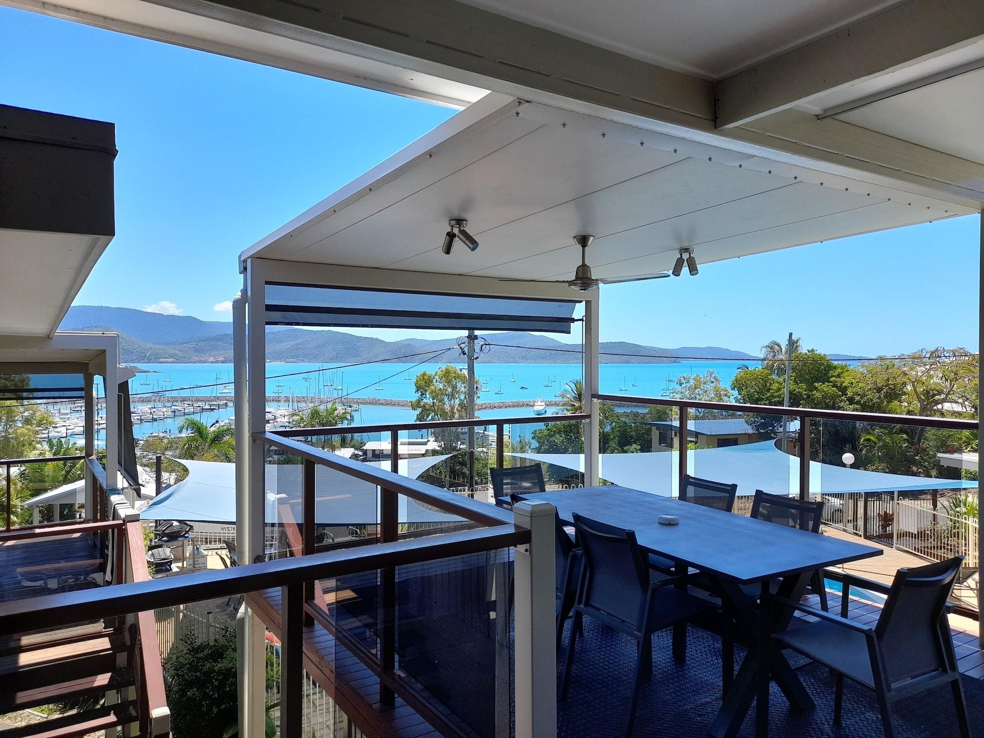 Airlie Apartments Airlie Beach Exteriör bild